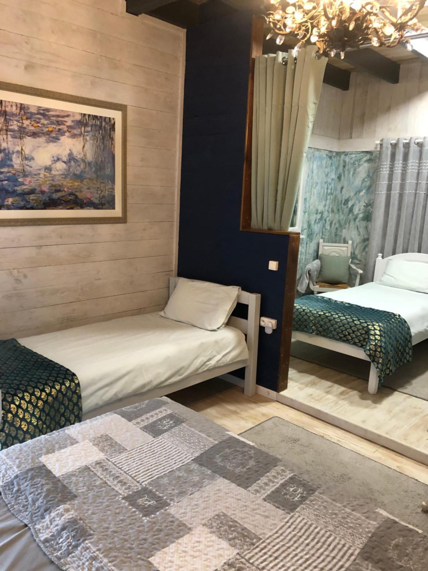 Bed and Breakfast The House Of Lavender Queaux Екстер'єр фото